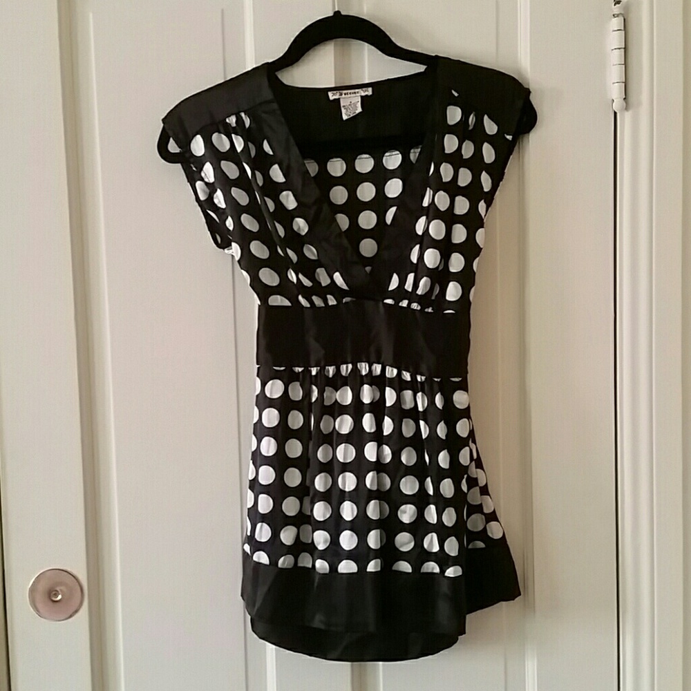 Black and white polka dot blouse size S